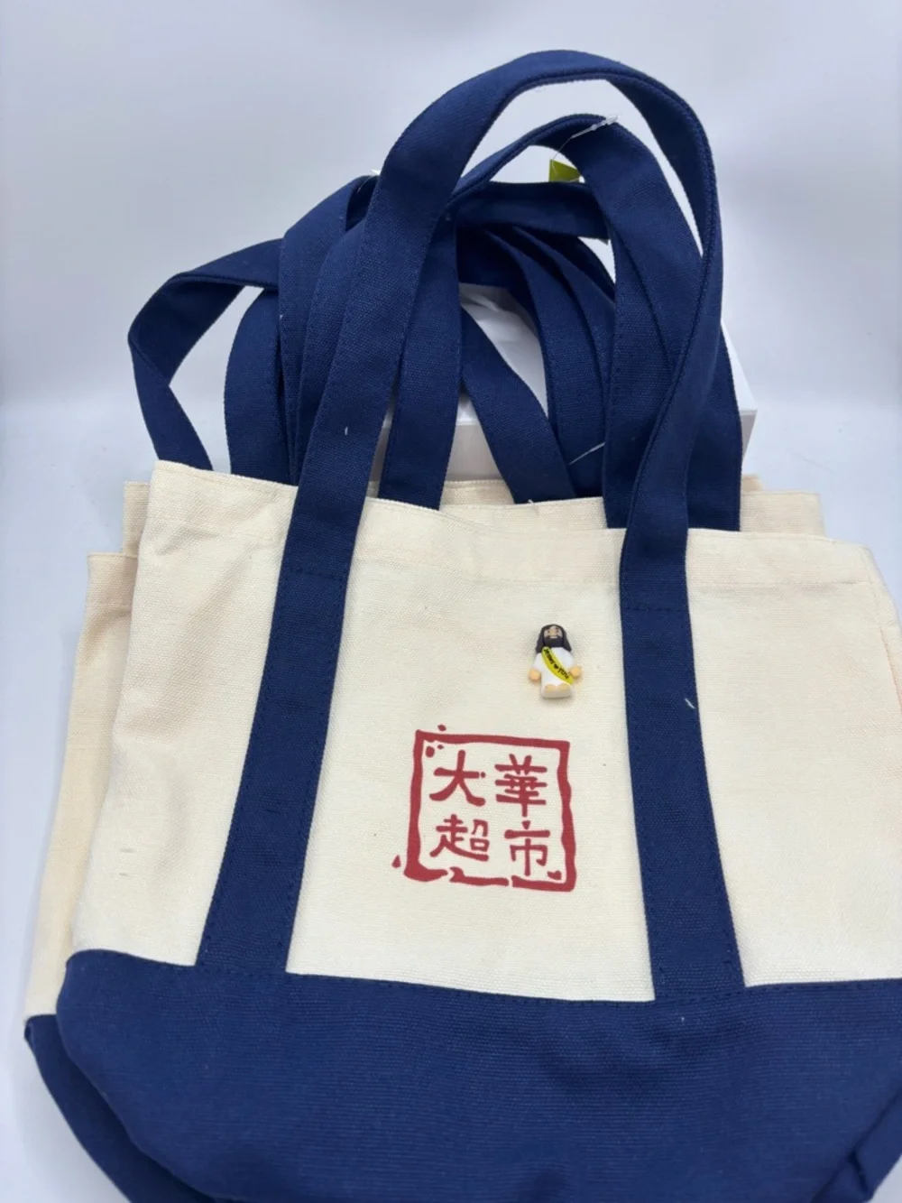 99 Ranch Market, mini totes. Dark blue or light blue. Please specify what color.